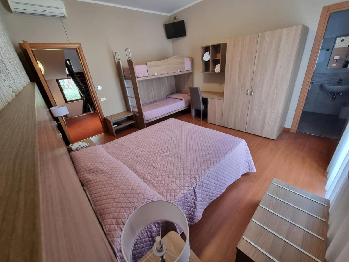 Hotel Fornaci Πεσκιέρα ντελ Γκάρντα Εξωτερικό φωτογραφία