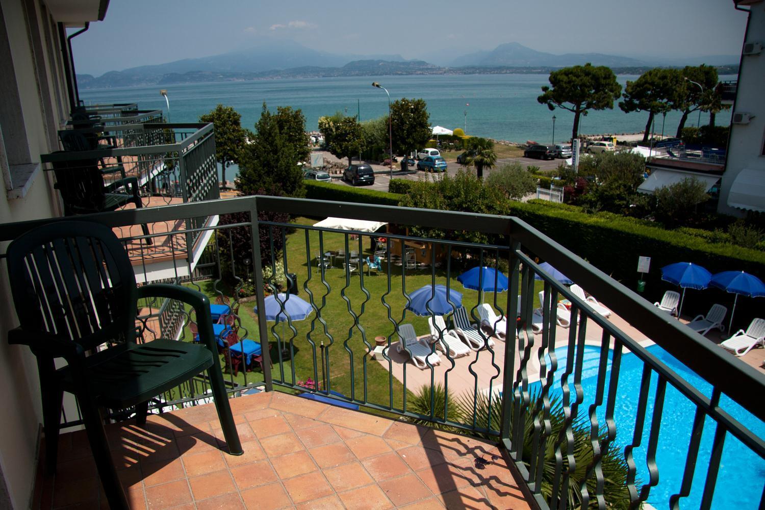 Hotel Fornaci Πεσκιέρα ντελ Γκάρντα Εξωτερικό φωτογραφία
